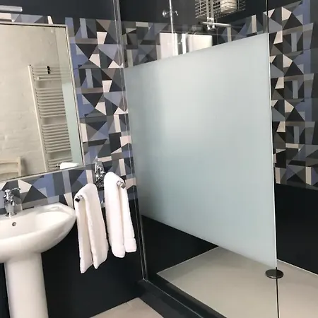 לינה וארוחת בוקר L'arche De 3*